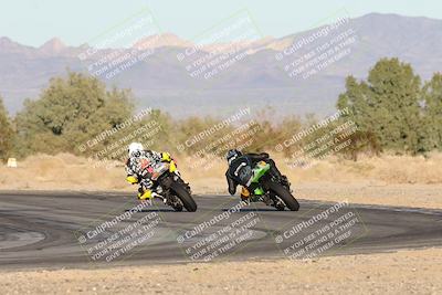 media/Dec-07-2025-CVMA (Sun) [[3e7d2de5dc]]/Race 17-Amateur Formula Middleweight/